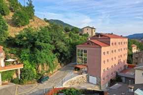  La Trobada Hotel Sport  Риполь